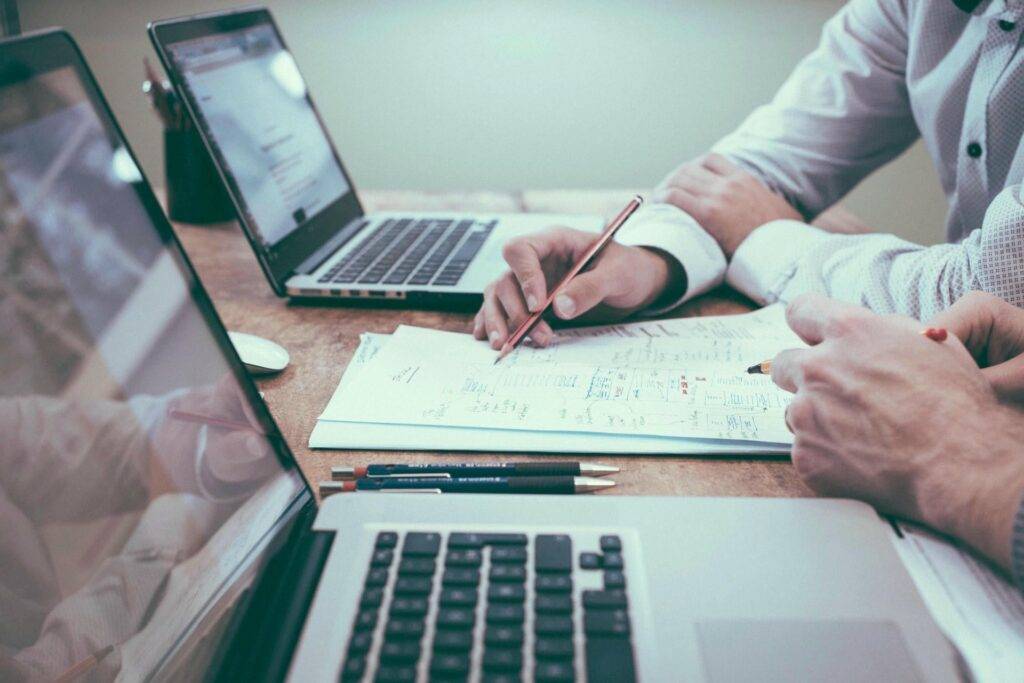 Engineer providing proactive IT maintenance and server monitoring